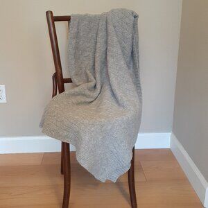 Evie Cashmere  Cable Knit 2-ply  Throw